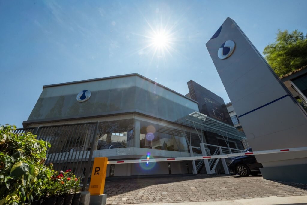 Lokasi DENZA Harmony Auto Pasteur strategis di pusat Kota Bandung